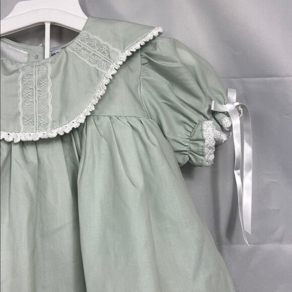 Busy Bees Smocks sage green puff sleeve dress with matching diaper cover size 3T - Picture 3 of 16